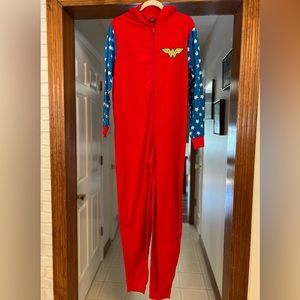 DC Comics Wonderman Hooded Fleece Zip Up Onesie Size L/XL